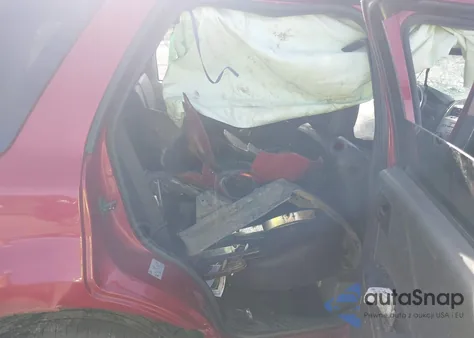 2011 Ford Escape Xlt from USA, damaged, VIN 1FMCU9DG5BKB44921